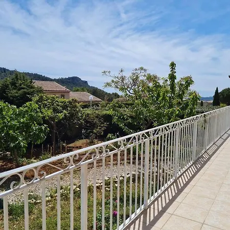 Holiday home Avec Jardin Au Calme A 7 Min De Cassis Roquefort-la-Bedoule